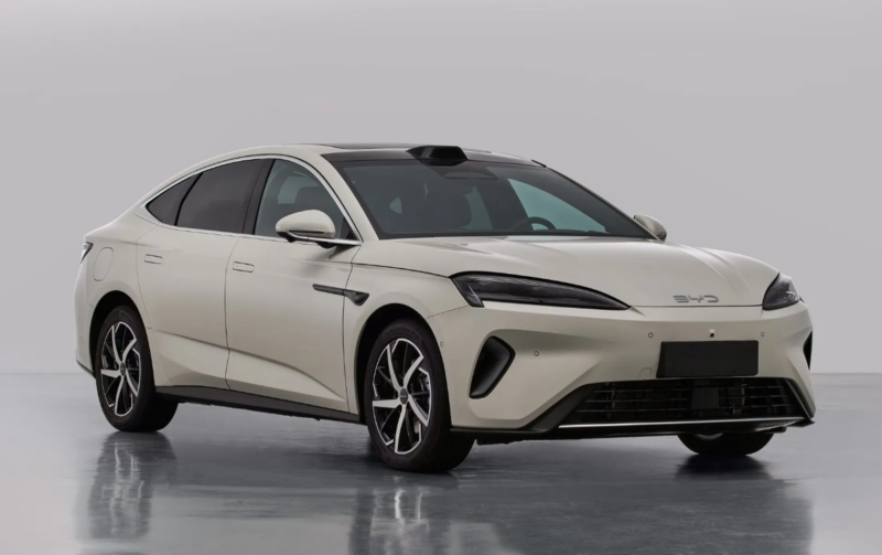 В Китае опубликованы изображения BYD Seal 07 EV до официального запуска, ожидается большой запас хода.