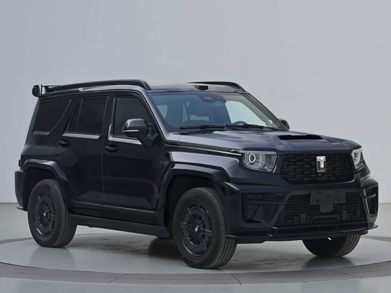 В Китае рассекретили флагманский внедорожник, напоминающий Tank 700.