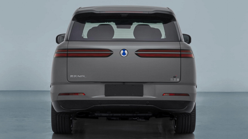 В Китае Denza N9 и N8L получат 40% запаса хода благодаря батарее на 75,3 кВтч.