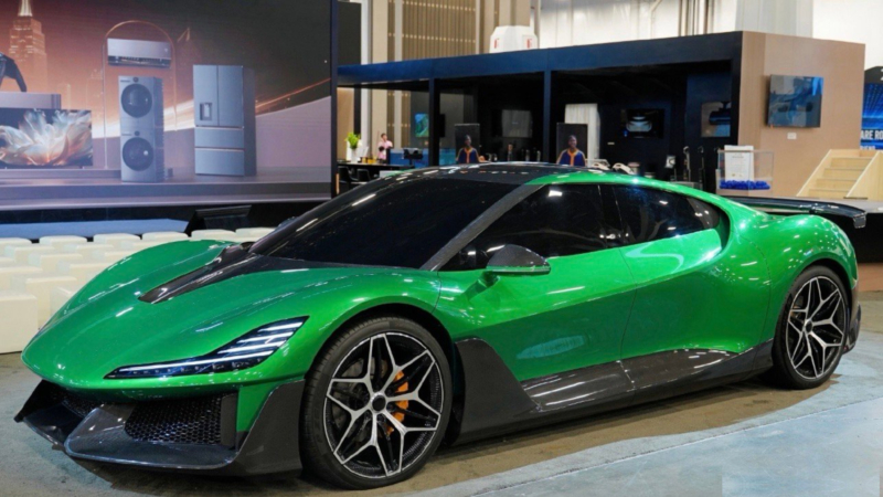 Dreame sports car debuted in Las Vegas with 1,876 hp and four e-motors
