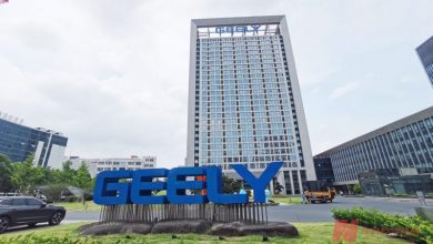 В Китае Geely планирует в 2026 году обогнать BYD и стать лидером продаж автомобилей. В Китае Geely планирует в 2026 году обогнать BYD и стать лидером продаж автомобилей.