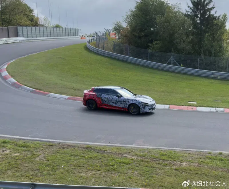 В Китае Xiaomi YU7 GT, SUV с 990 л.с. и запасом хода 705 км, бросает вызов SU7 Ultra.