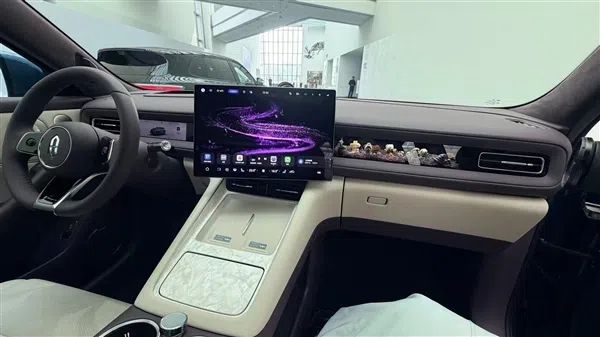 В Китае предпродажи Aito M6: LiDAR-стандарт Huawei на 896 линий, цена EV на 00 выше, чем у EREV.