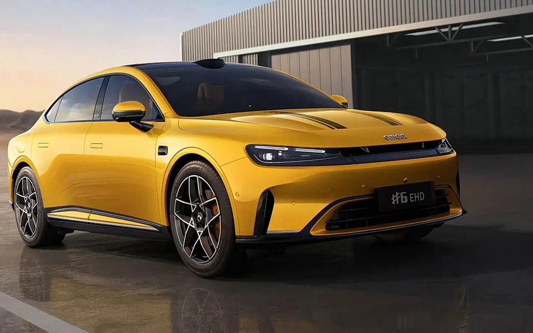 В Китае продажи крупных моделей Smart замедлились, так как дилеры распродают непроданные запасы.