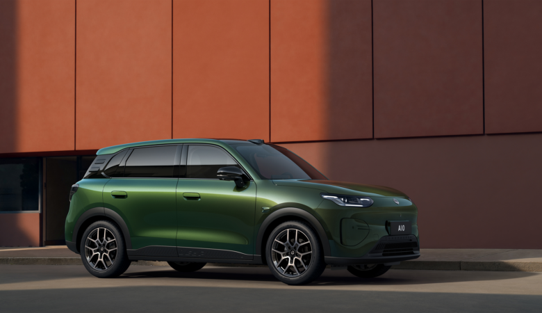 В Китае стартовал выпуск нового электрокроссовера Leapmotor A10 длиной 4.27 метра по цене от 9500 долларов США.