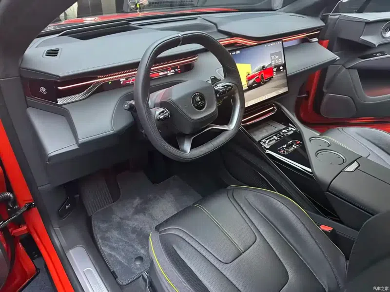 В Китае раскрыли интерьер Lotus For Me, готового к мировому дебюту с гибридной установкой мощностью 952 л.с.