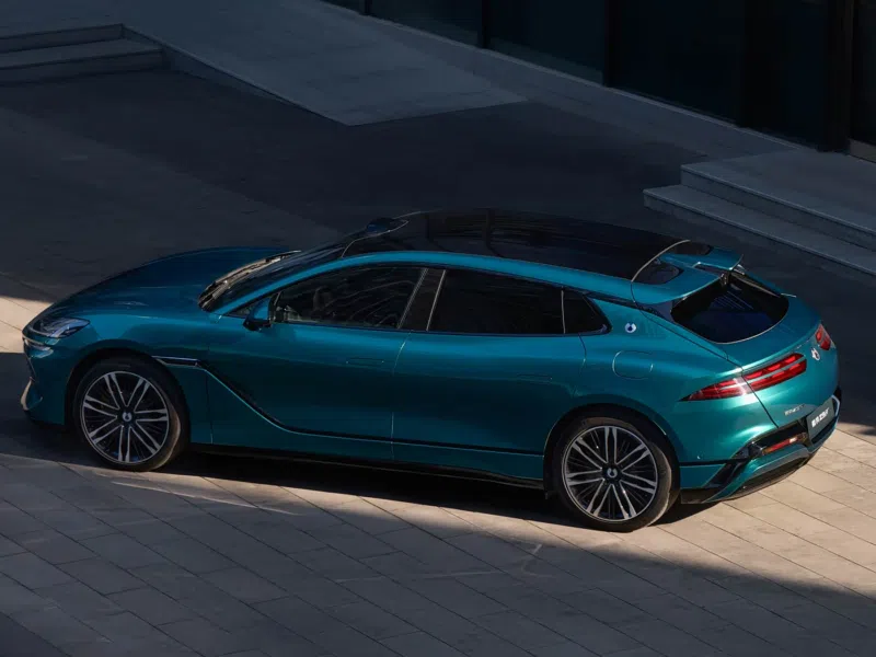 В Китае запущен электромобиль Denza Z9 GT с дальностью более 1000 км и зарядкой за 9 минут по цене от 39100 USD.