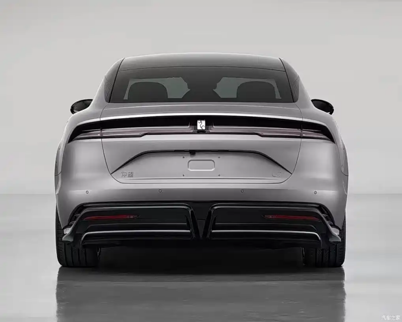 В Китае стартовал 2026 Yangwang U7, люксовый седан с запасом хода 1006 км и сверхбыстрой зарядкой.