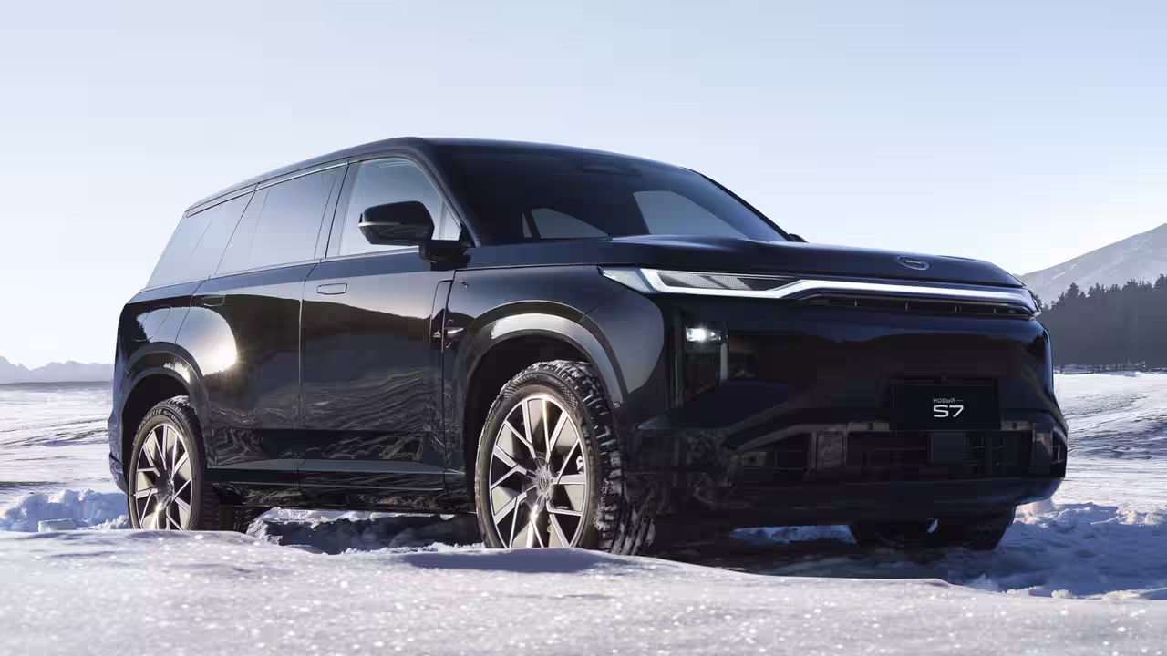 В России стартовали продажи GAC S7: конкурент Lixiang с Яндексом и VK стоит X рублей.