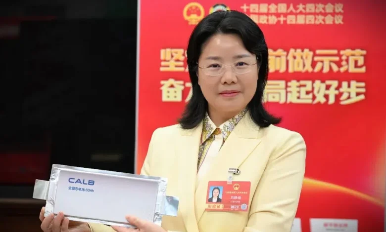 В Китае CALB представила твердотельную батарею на 60 Ач с запасом хода 1000 км.