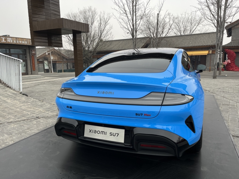 В Китае тест-драйв нового Xiaomi SU7: станет ли он "Apple Car", который Apple так и не построила?