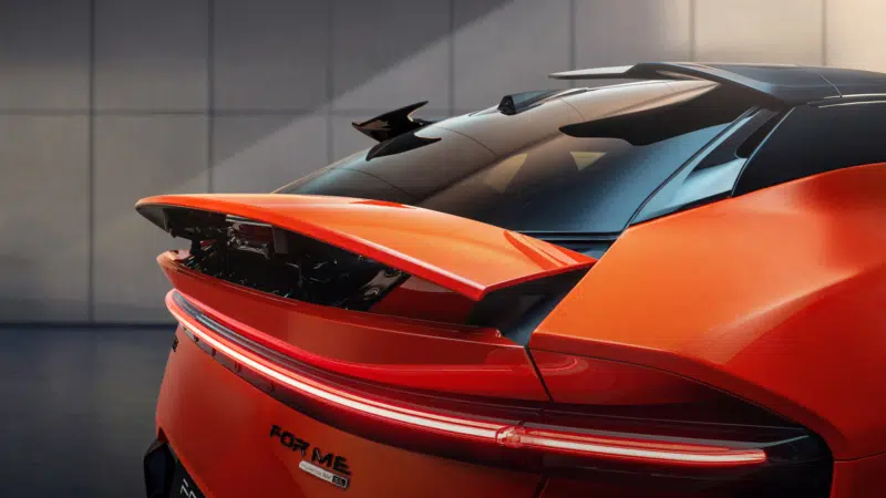 В Китае предзаказы на кроссовер Lotus Eletre X PHEV начнутся 10 марта, европейский запуск запланирован на июнь.