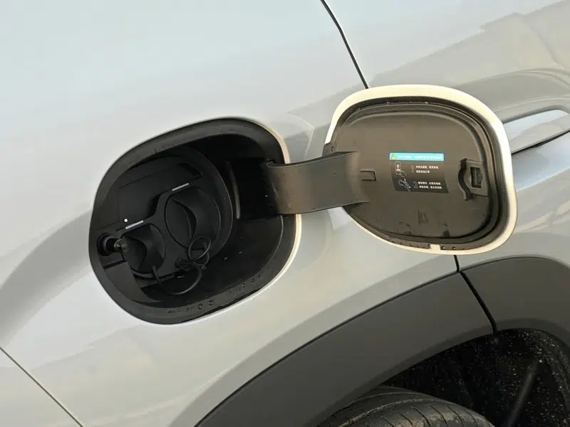 В Китае BYD Song Ultra EV дебютирует перед началом предпродаж 5 марта.