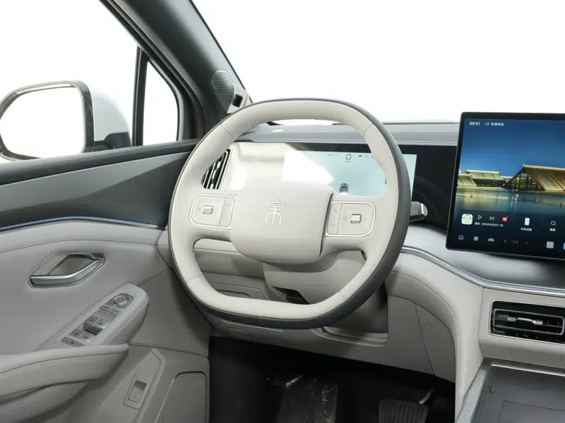 В Китае BYD Song Ultra EV дебютирует перед началом предпродаж 5 марта.