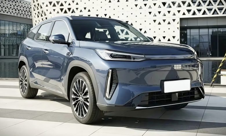 В Китае дебютировал Geely Galaxy M7 PHEV с запасом хода 225 км на электричестве и 1730 км суммарно.