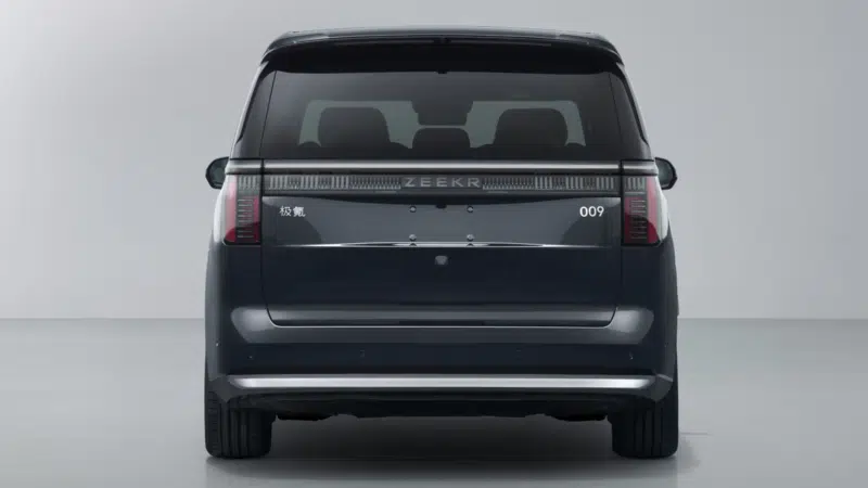 В Китае обновленный люксовый минивэн Zeekr 009 получил мощность 912 л.с.