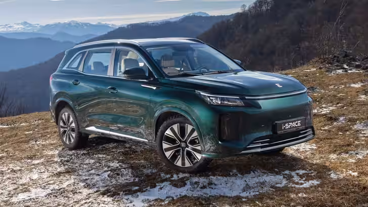 Omoda и Tank теперь позади: продажи российских автомобилей Evolute взлетели более чем в 5 раз