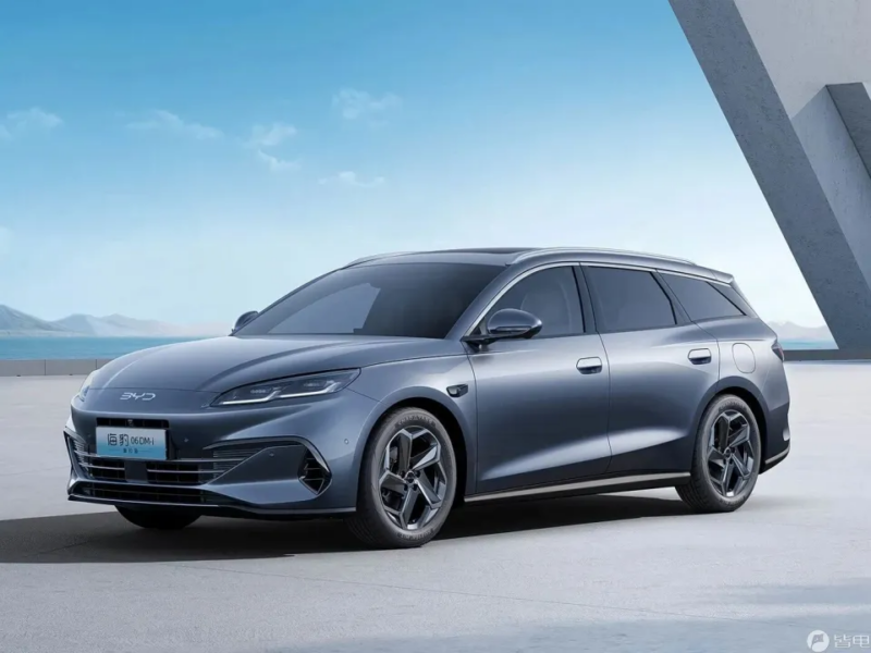 В Китае BYD представил седан Seal 06 GT и универсал Seal 06 DM-i с технологией flash charging, стартовая цена от 16,200 USD.