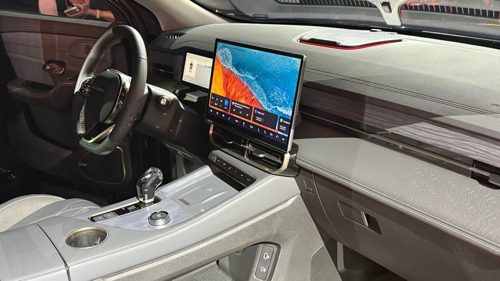 Soueast S07 в Казахстане салон интерьер